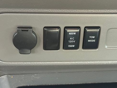 Used 2020 Nissan NV 2500 SV RWD image 27