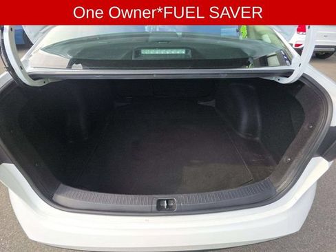 Used 2024 Toyota Corolla LE FWD image 4