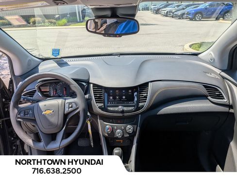 Used 2020 Chevrolet Trax LS w/ Tint and Cruise Package FWD image 3