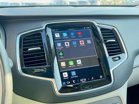 Certified 2023 Volvo XC90 B6 Plus w/ Protection Package Premier image 18