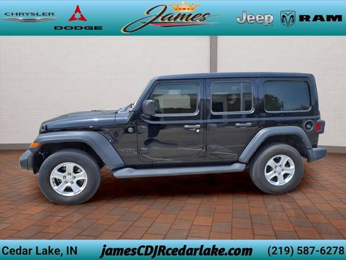 Used 2022 Jeep Wrangler Unlimited Sport w/ Sun And Sound Package AWD/4WD image 2