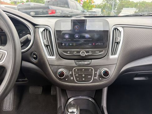 Used 2020 Chevrolet Malibu LT FWD image 30
