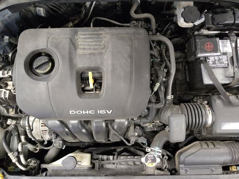 Used 2017 Hyundai Elantra SE FWD image 30