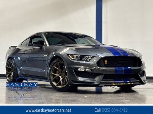 Used 2016 Ford Mustang Shelby GT350 RWD image 1