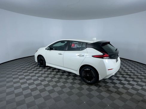 Certified 2024 Nissan Leaf SV Plus image 6