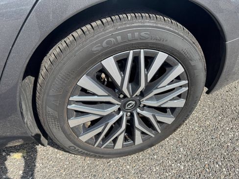 Used 2025 Nissan Altima 2.5 SV FWD image 30