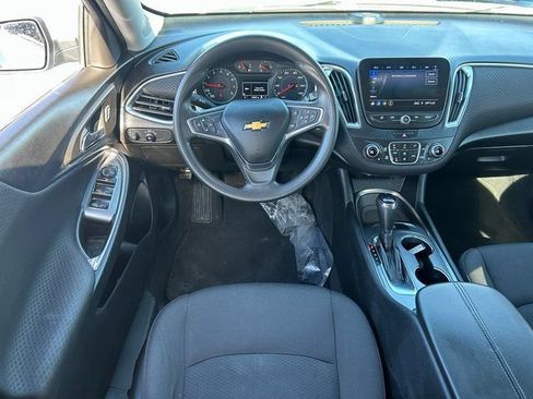 Used 2019 Chevrolet Malibu LT FWD image 31
