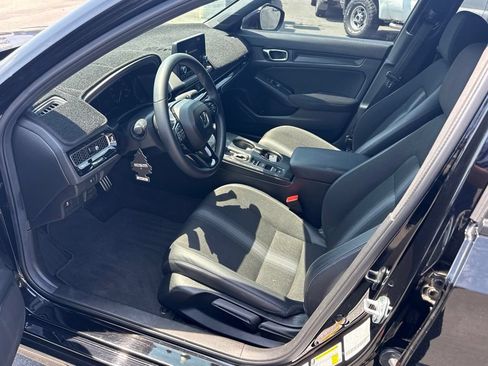 Used 2025 Honda Civic Sport image 7