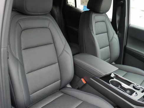 New 2026 Chevrolet Equinox LT image 22