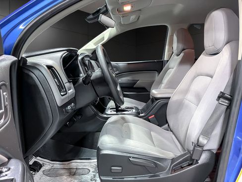 Used 2018 Chevrolet Colorado W/T w/ WT Convenience Package image 9