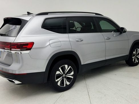 Used 2024 Volkswagen Atlas SE FWD image 8