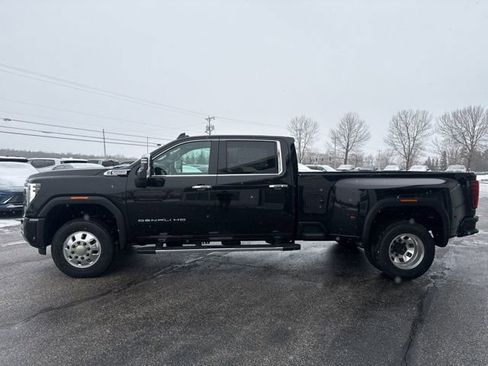 New 2026 GMC Sierra 3500 Denali w/ Denali Reserve Package AWD/4WD image 4