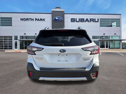 Used 2020 Subaru Outback Touring w/ Popular Package #2 AWD/4WD image 4
