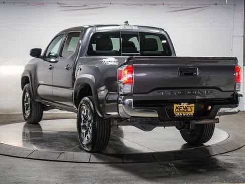 Certified 2023 Toyota Tacoma TRD Off-Road image 2