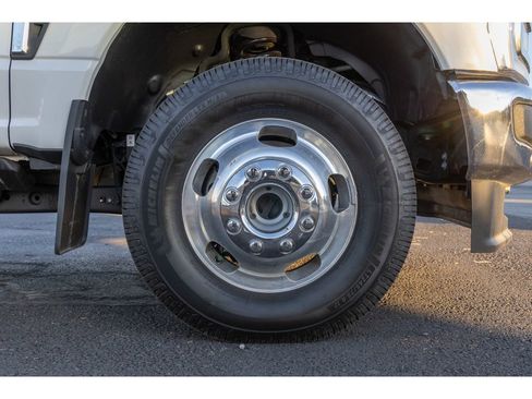 Used 2024 Ford F350 King Ranch w/ Chrome Package image 9