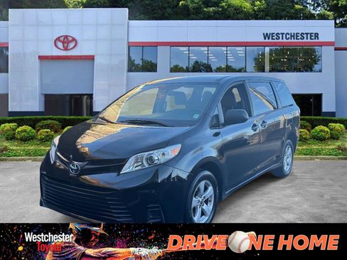 Used 2020 Toyota Sienna L FWD image 1