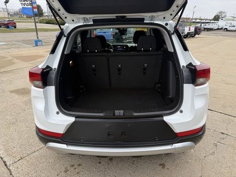 Used 2024 Chevrolet TrailBlazer LT w/ LT Cold Weather Package image 33