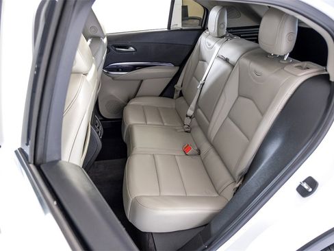 Used 2023 Cadillac XT4 Luxury image 41