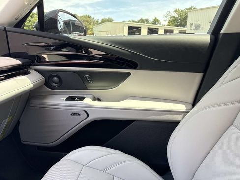 New 2026 Lincoln Nautilus Premier w/ Equipment Group 102A AWD/4WD image 22