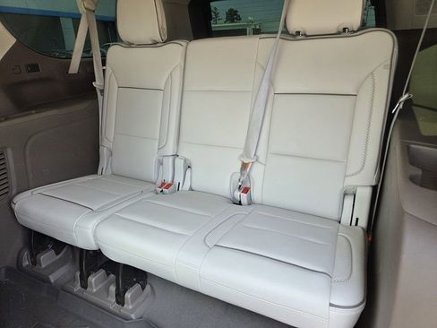Used 2021 GMC Yukon XL Denali w/ Denali Premium Package RWD image 11