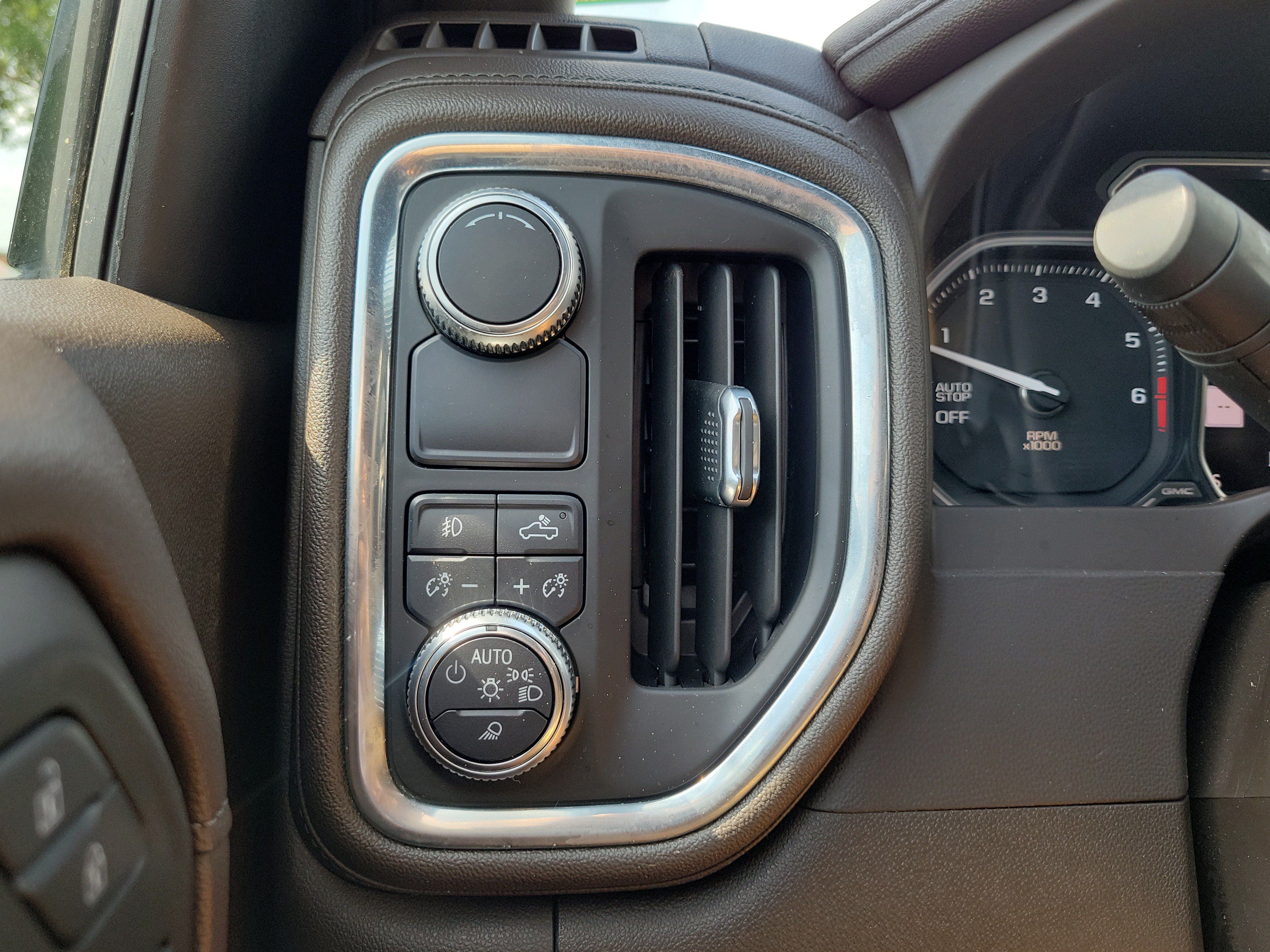 Used 2019 GMC Sierra 1500 Denali RWD image 28