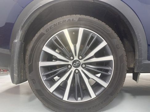 Used 2023 INFINITI QX60 Sensory w/ Vision Package image 10