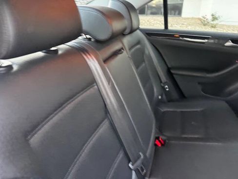 Used 2017 Volkswagen Jetta SEL image 16