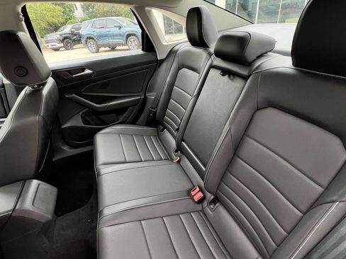 Used 2024 Volkswagen Jetta SE FWD image 24