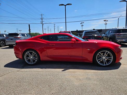 Used 2021 Chevrolet Camaro LT w/ RS Package RWD image 7