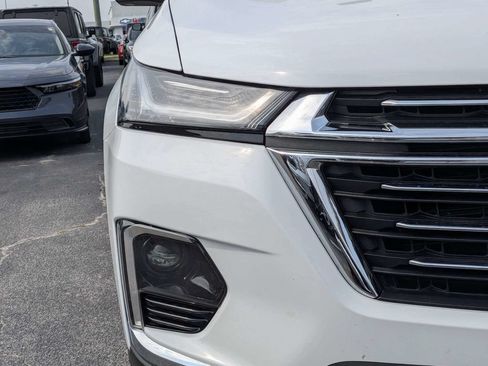 Used 2023 Chevrolet Traverse LT FWD image 10