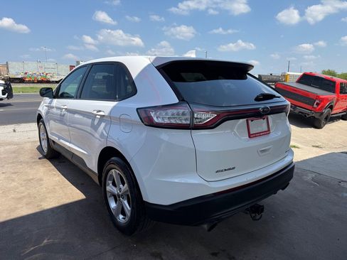 Used 2017 Ford Edge SE image 17