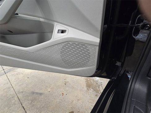 New 2026 Volkswagen Jetta SE image 11