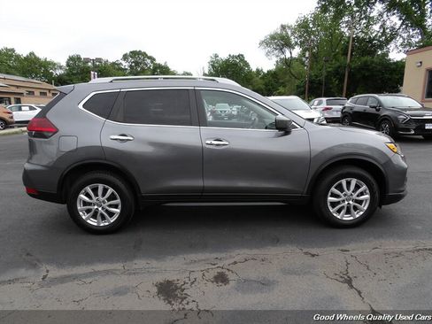 Used 2020 Nissan Rogue SV AWD/4WD image 4