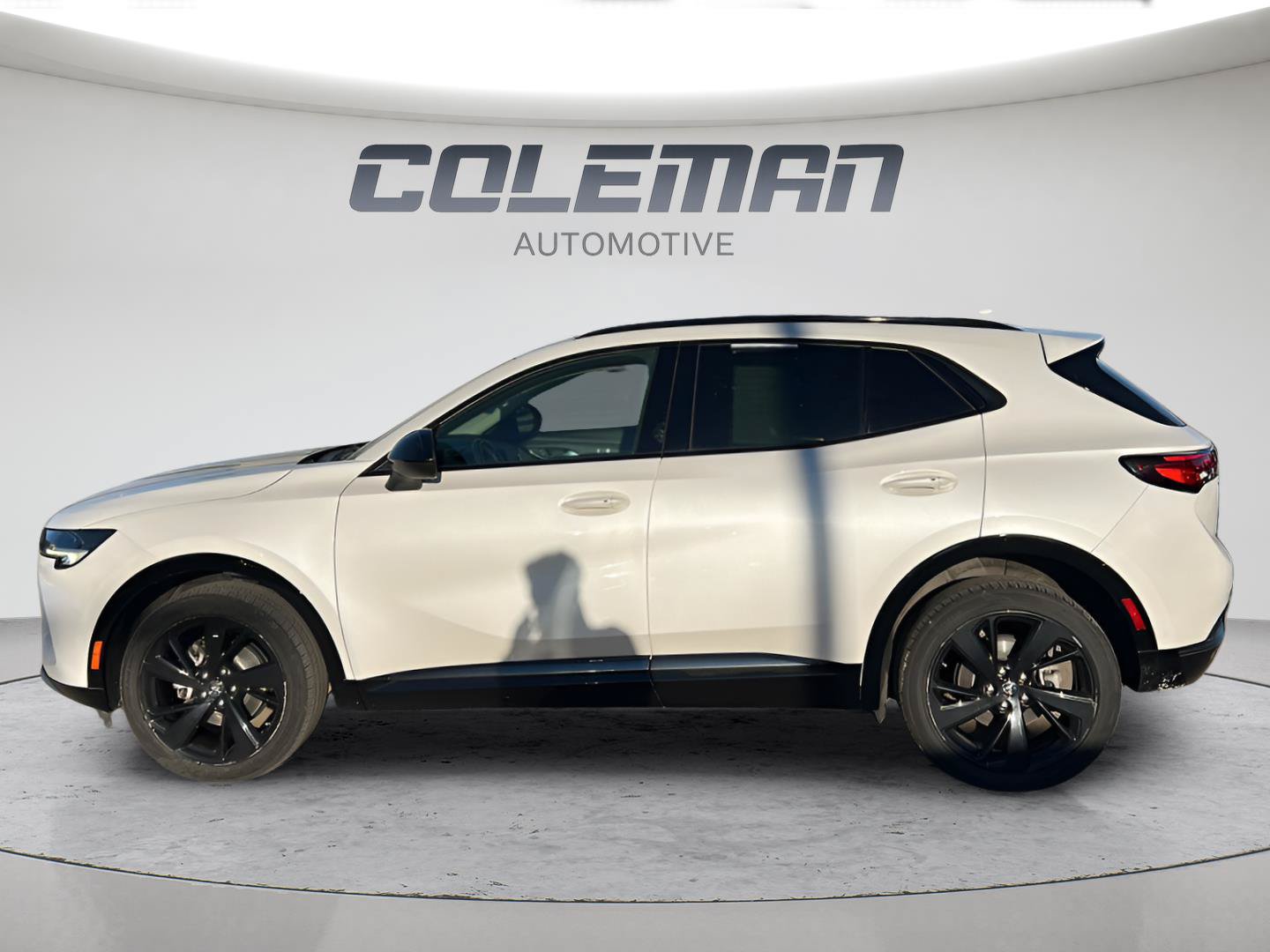 Used 2023 Buick Envision Essence w/ Sport Touring Package FWD image 5