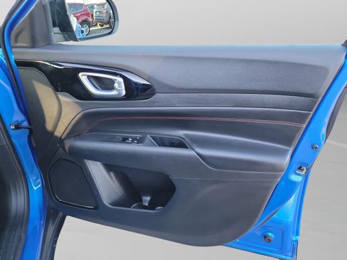 Used 2023 Jeep Compass Trailhawk image 31