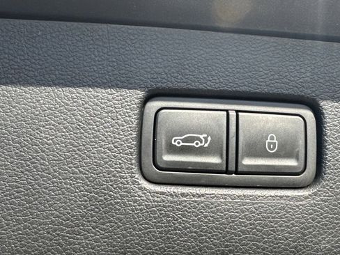 Used 2025 Genesis GV80 2.5T Standard AWD/4WD image 26