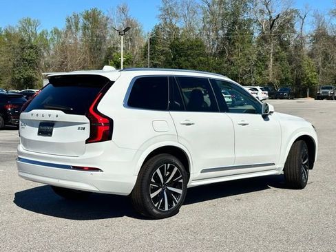 New 2026 Volvo XC90 B5 Core image 25