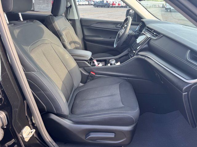 Certified 2023 Jeep Grand Cherokee L Laredo w/ Luxury Tech Group I AWD/4WD image 14