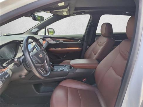 Used 2023 Cadillac XT5 Premium Luxury w/ Technology Package FWD image 16