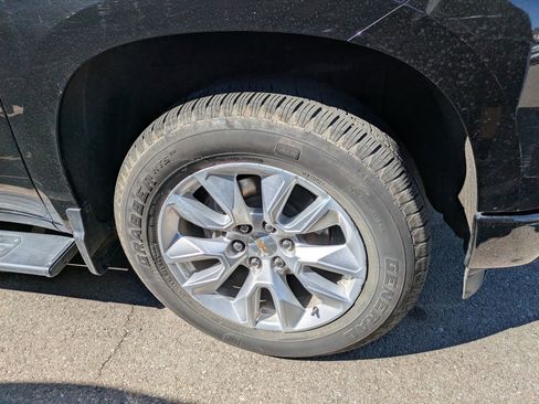 Used 2024 Chevrolet Silverado 1500 Custom w/ LPO, Dark Essentials Package image 4