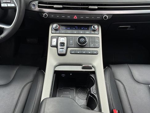 Used 2024 Hyundai Palisade SEL w/ Premium Package FWD image 23