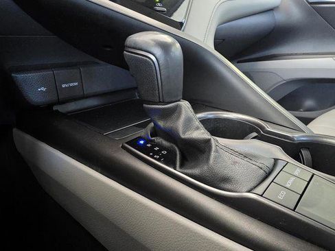 Certified 2022 Toyota Camry SE FWD image 18