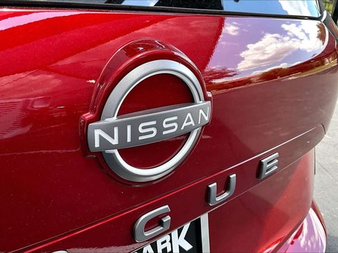 New 2026 Nissan Rogue SV FWD image 15