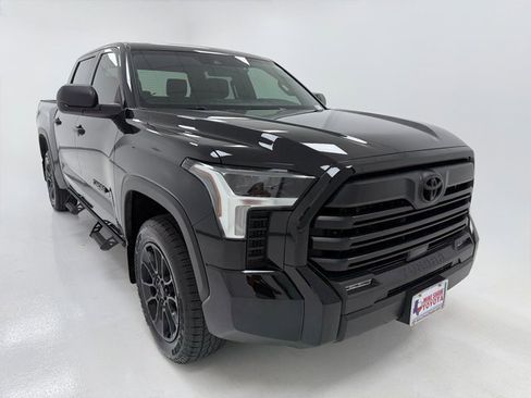 Used 2025 Toyota Tundra SR5 image 2
