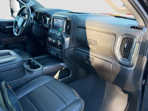 Used 2022 GMC Sierra 2500 Denali w/ Denali Ultimate Package image 13