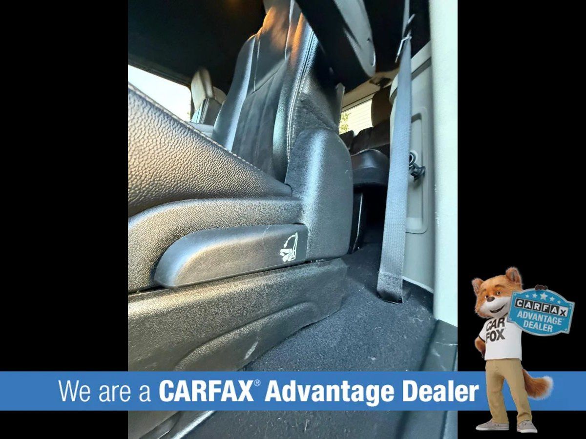 Used 2018 Dodge Grand Caravan SXT FWD image 38