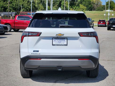 Used 2026 Chevrolet Equinox LT image 6