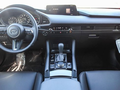New 2026 MAZDA MAZDA3 Hatchback w/Premium Plus Pkg image 14