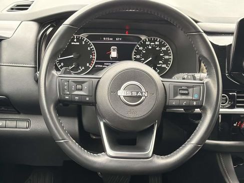 Certified 2024 Nissan Pathfinder SV FWD image 10
