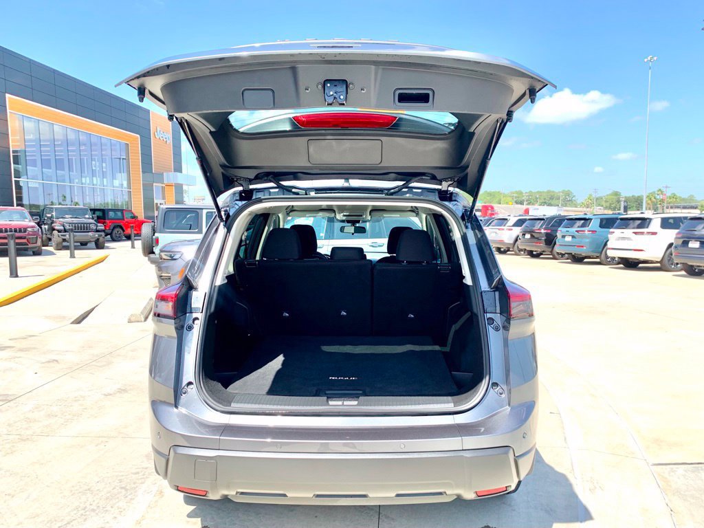 Used 2026 Nissan Rogue S FWD image 20